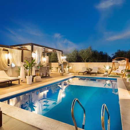 Villa Elisabeth View Gerani  Exteriér fotografie