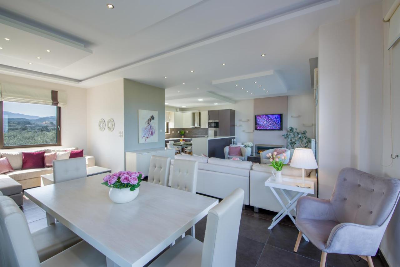 Villa Elisabeth View Gerani  Exteriér fotografie